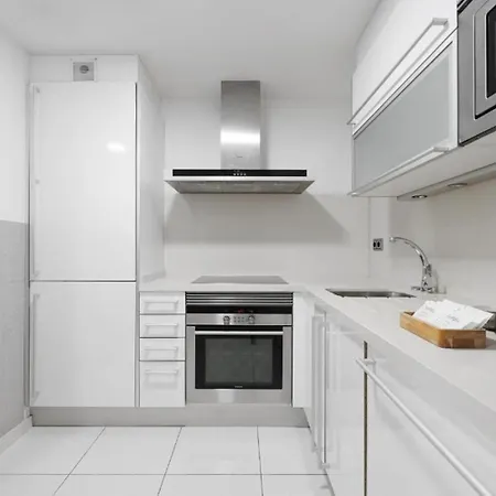 Ola Living Plaza Catalunya Apartment *