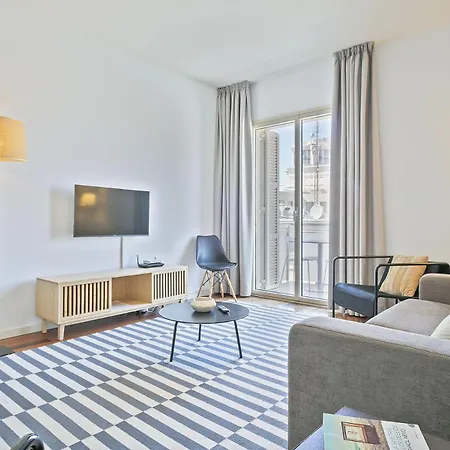Ola Living Plaza Catalunya Apartment