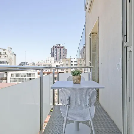 Ola Living Plaza Catalunya Apartment